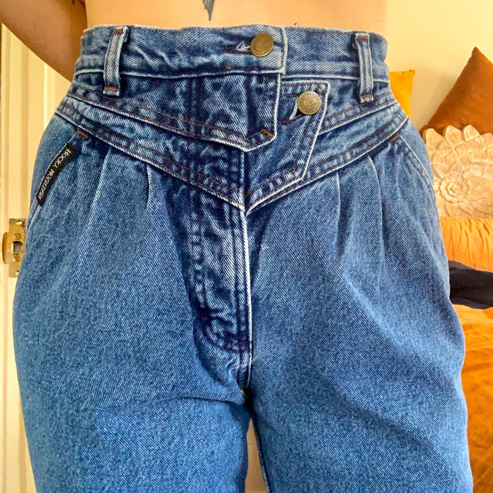 Unique Vintage Rockies Jeans! 27/8 Bare Back High Waisted. Great Condition.